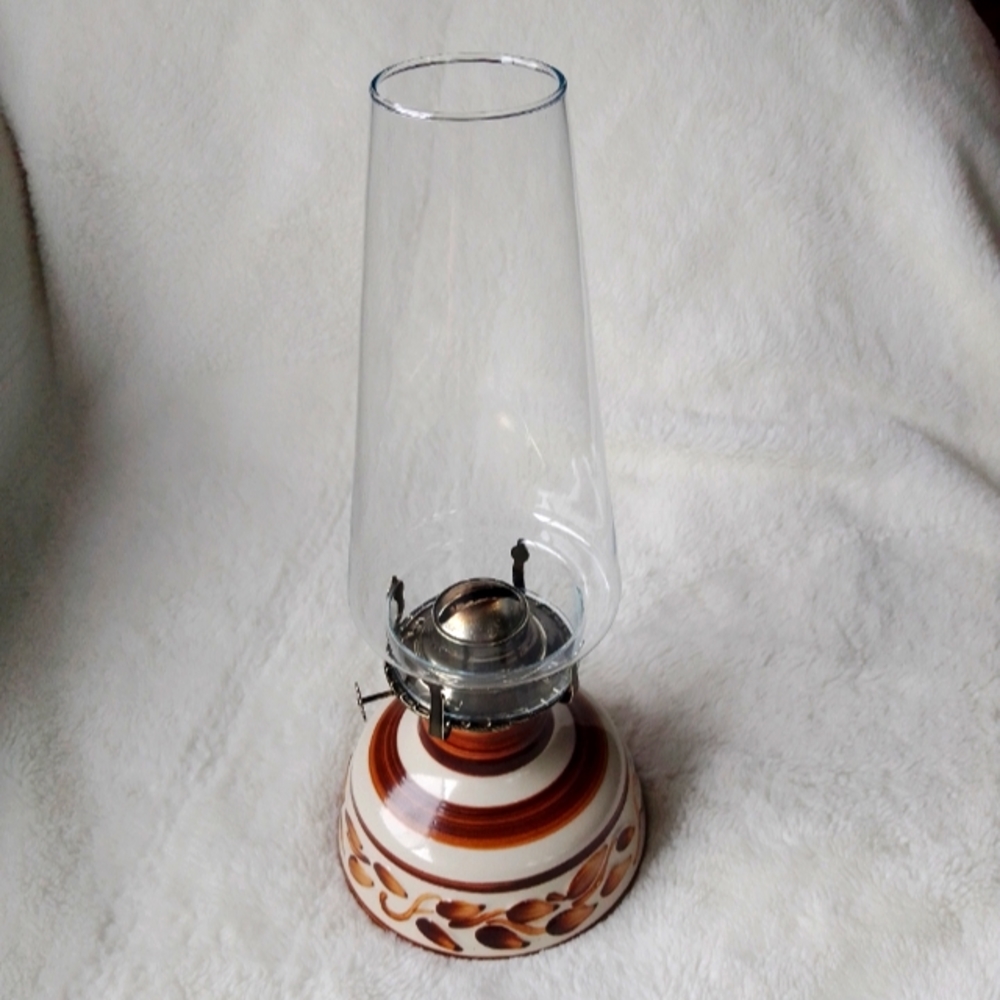 Vintage Antique 1970s to 1980s Lamplight Farms Made in USA.